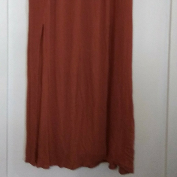 F21 rayon skirt with front slits - Picture 5 of 6